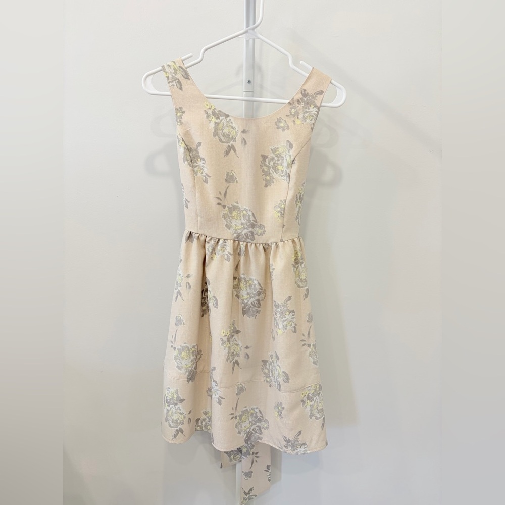 NICE CLAUP Peach Beige Floral Mini Dress Jacquard J-Fashion Size XS to S